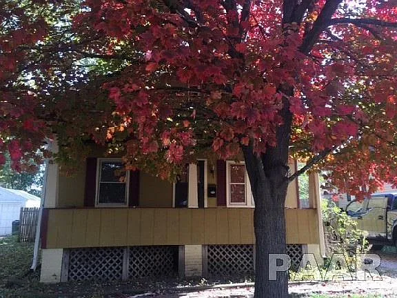 2408 N Institute Pl photo 1