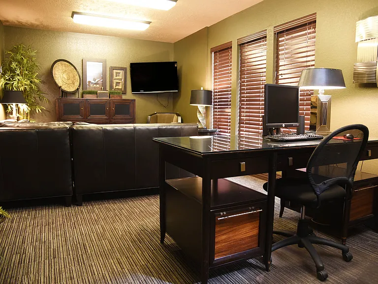 Graymayre Crossing Apartments — Photo 9