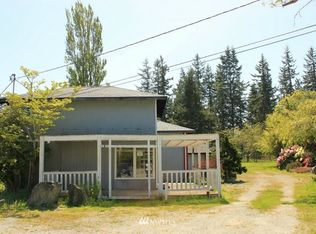 681 N Camano Dr, Camano Island, WA 98282
