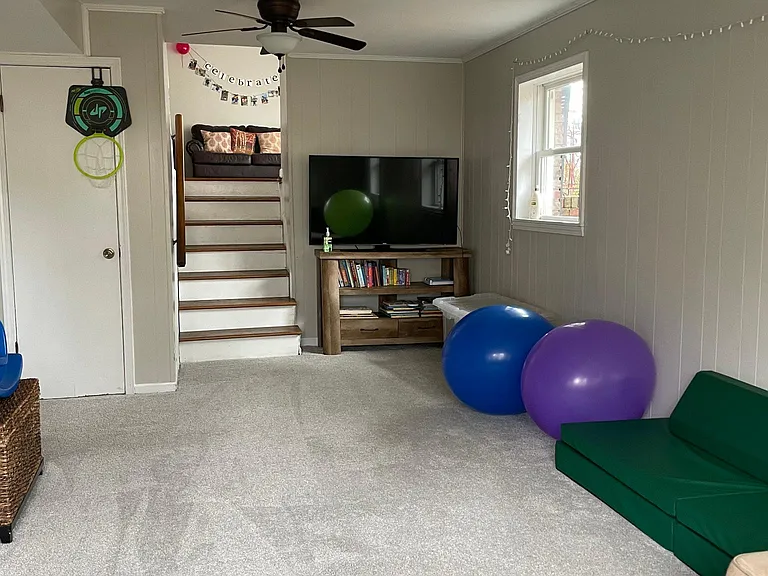 1080 Sherbrooke Dr — Photo 7