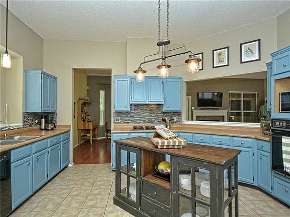 Kitchen with island