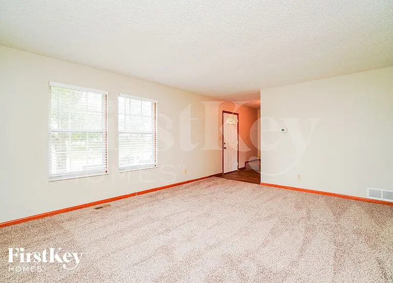 6384 Old Ben Ln — Photo 4
