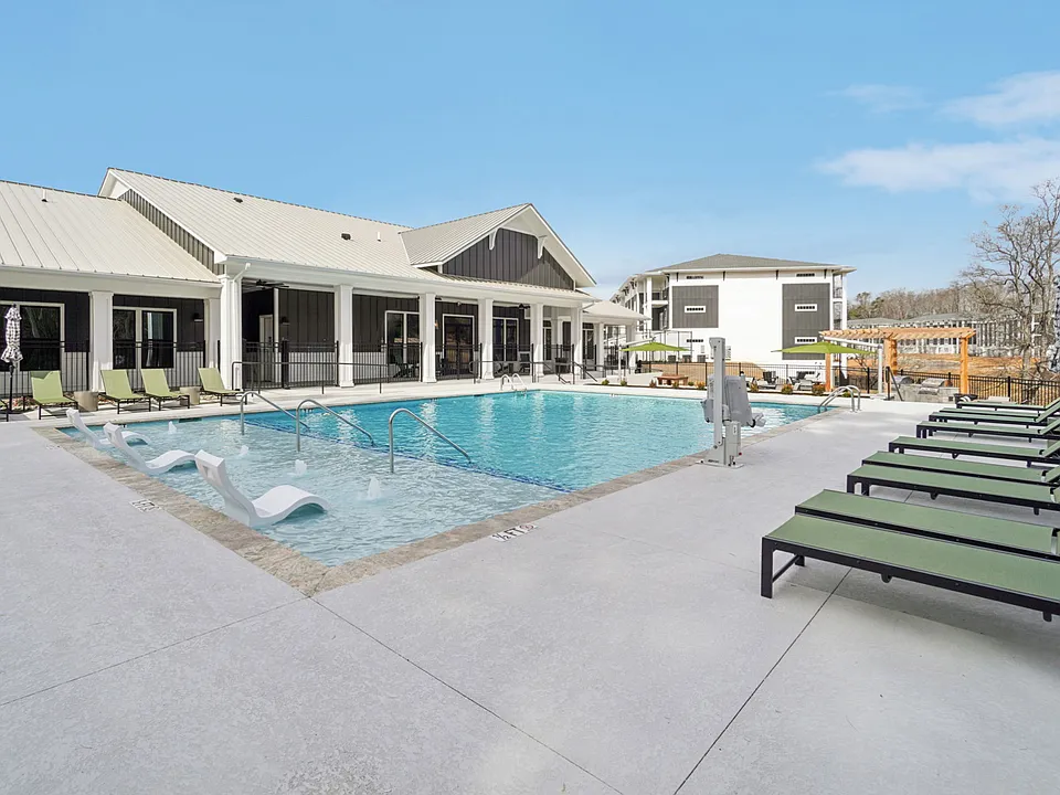 Arden Pines Luxury Apartments