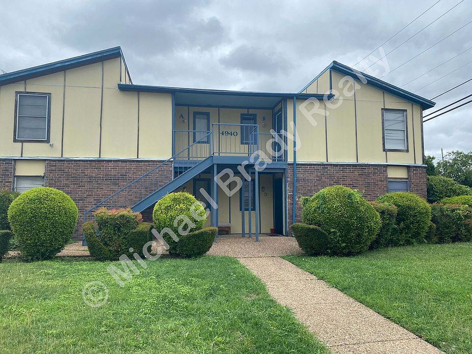 2nd image of 4950 Cloyce Ct #D