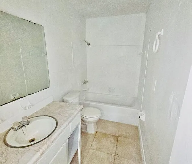 14002 Carmen Ct #A — Photo 8