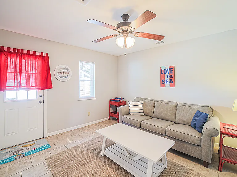 16 Pelican St — Photo 14