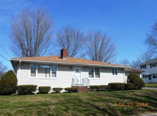 121 Chester St, Lawrence, MA 01843