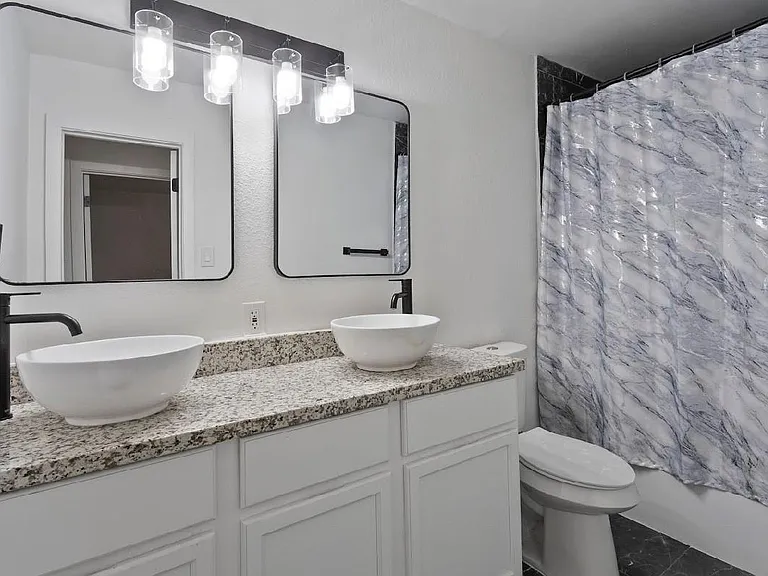 4303 Dacca Dr — Photo 3