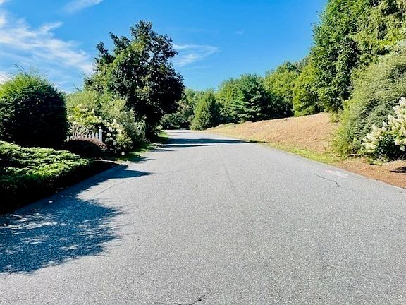 4th image of 4 Ridge Rd