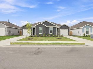 130B Harrison Xing, Uhland, TX 78640