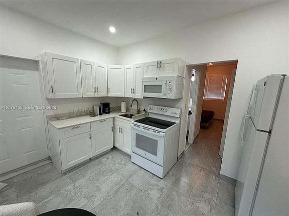 4th image of 445 Opa Locka Blvd #2