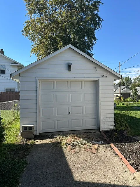 2 bed, 1237 sqft, $1,195 — Photo 3