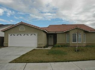 300 S Dana Ct, Planada, CA 95365