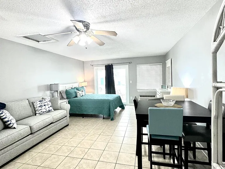 301 Lullwater Dr #301 — Photo 3