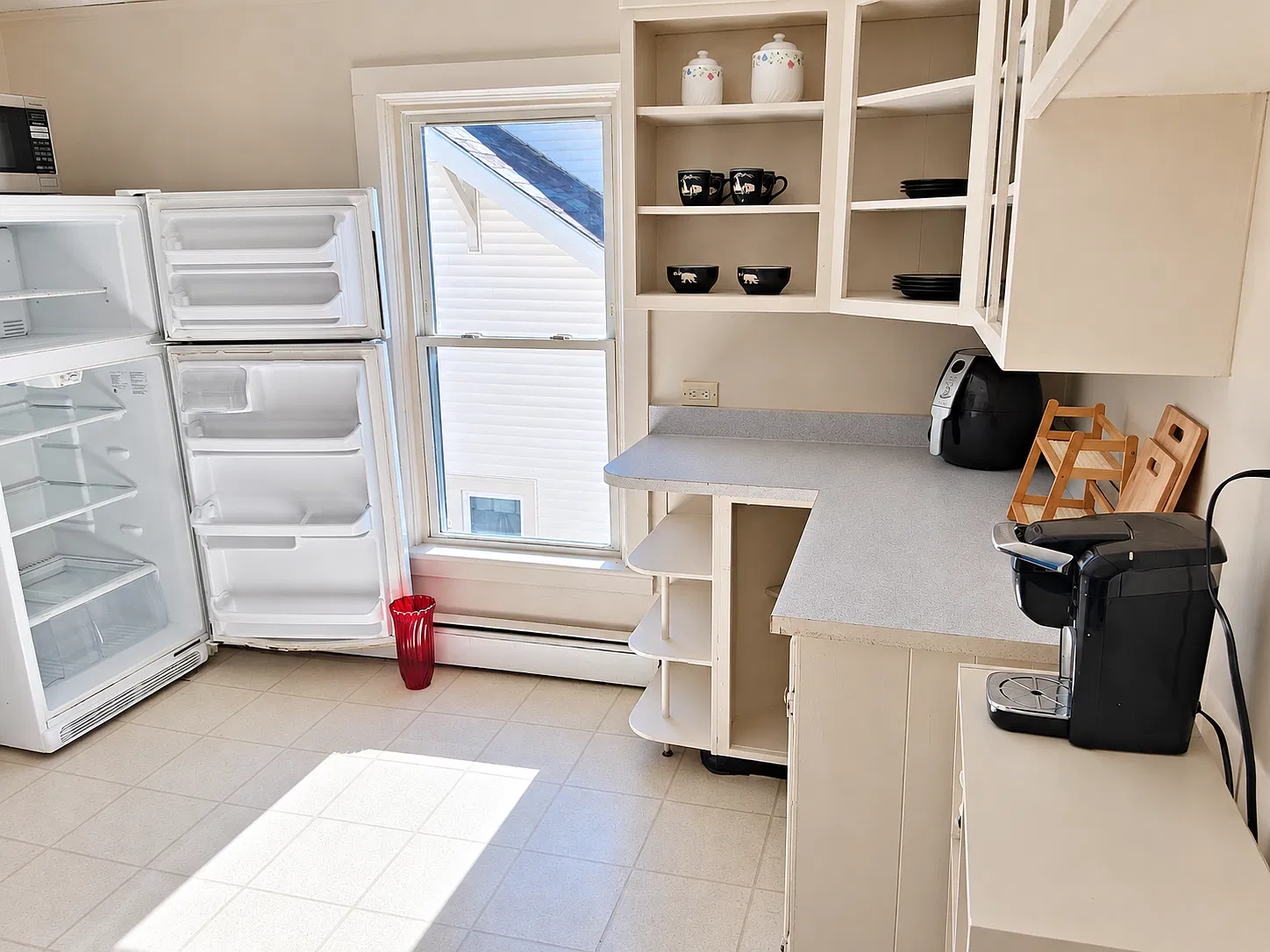 3 bed, 1100 sqft, $2,000 — Photo 1