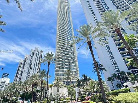 5th image of 18975 Collins Ave Unit 801
