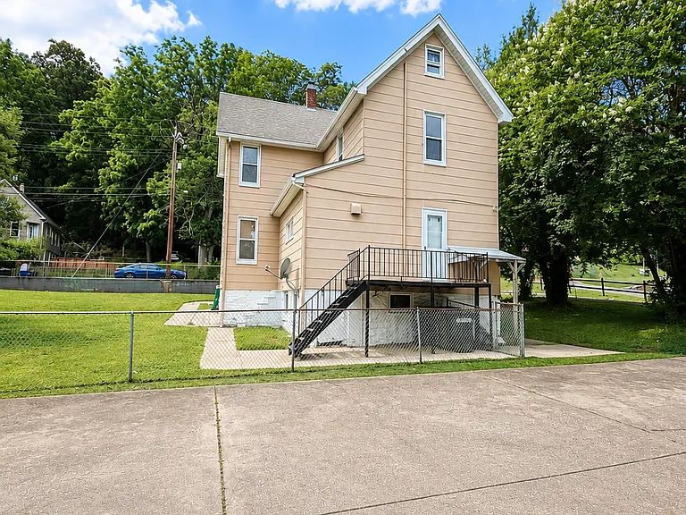 6125 Everall Ave — Photo 14