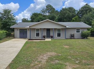 100 Sherwood Ct, Ozark, AL 36360