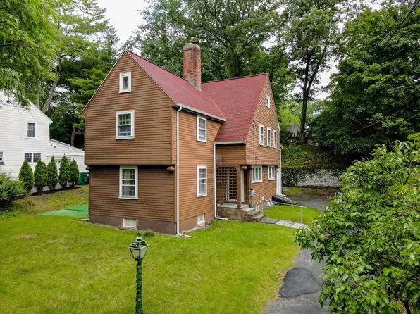 39 Holman Rd, Newton, MA 02466
