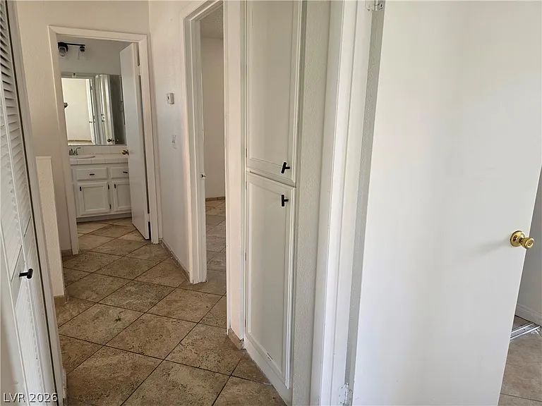 2809 Swallow Point Cir — Photo 16
