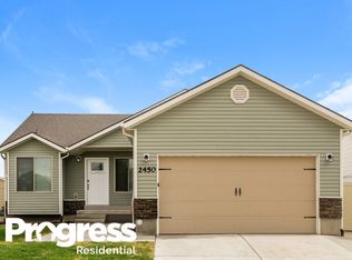 2450 E Jim Bridger Dr, Eagle Mountain, UT 84005