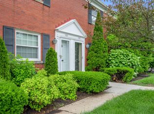 1125 Cooper Dr, Lexington, KY 40502