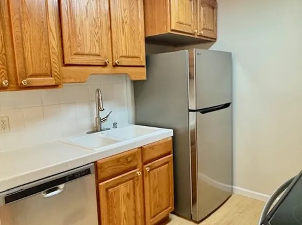 1407 Marchbanks Dr, Walnut Creek, CA 94598
