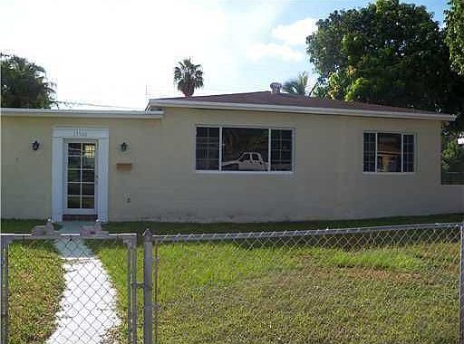 1st image of 15560 NE 4th Ct