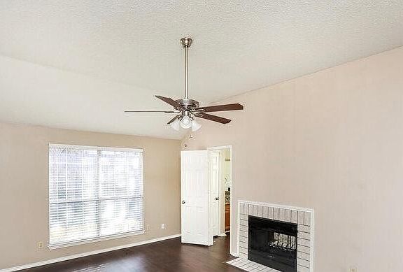 4th image of 124 Astoria Dr