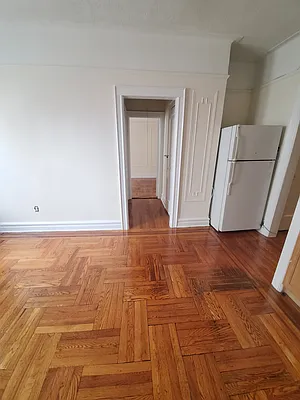 Rented by Avanguard Realty Corp | media 3