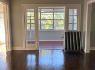 131 E 46th St APT 12, Kansas City, MO 64112
