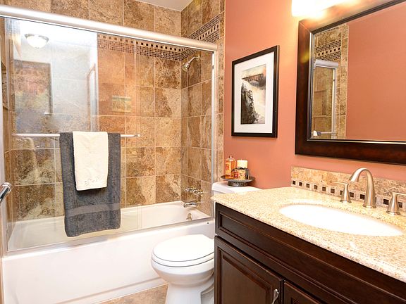5th image of 4815 180th St SW APT L103