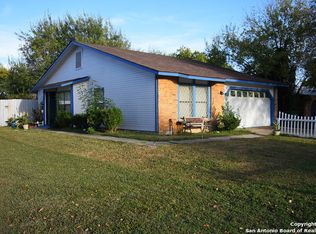 818 Thrasher Dr, San Antonio, TX 78245