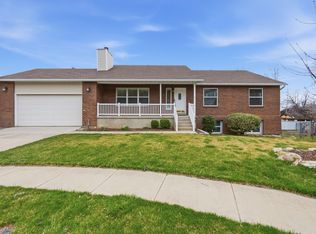 563 N 220 E, Centerville, UT 84014