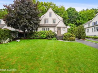 74 Valleywood Rd, Cos Cob, CT 06807