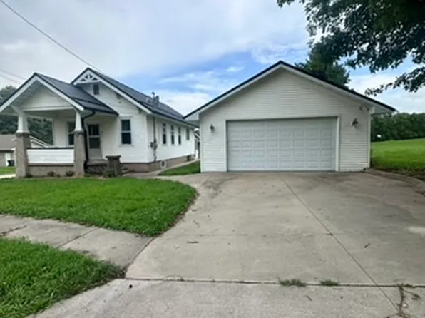 961 Liberty Ave, Dubuque, IA 52001