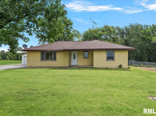 4998 State Route 97 Rte, Pleasant Plains, IL 62677