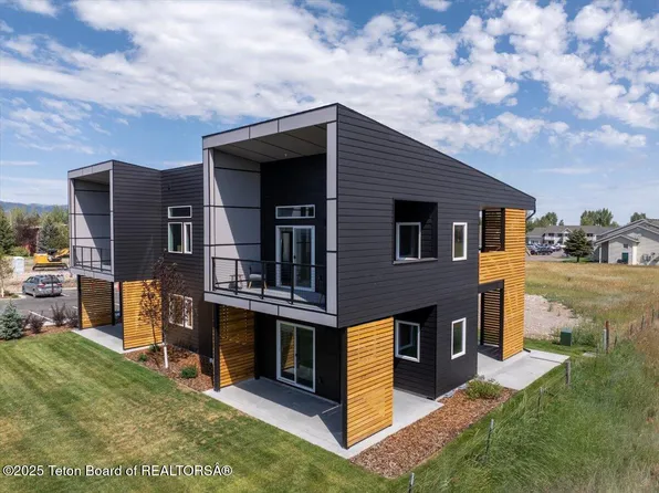 140 Larkspur Ave #604, Victor, ID 83455