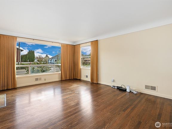 4th image of 111 R Street SE