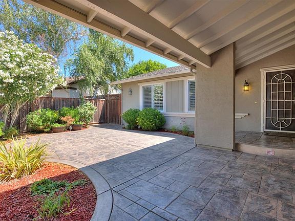 2nd image of 16740 Ponderosa Ct