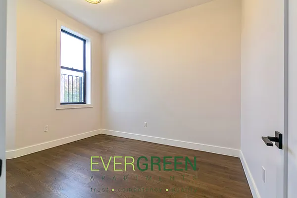 Rented by ERNY LLC | media 13