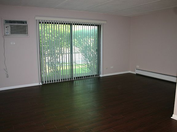 4th image of 724 Warren Ave APT 101