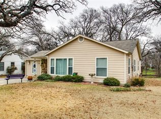 1214 Churchill Rd, River Oaks, TX 76114