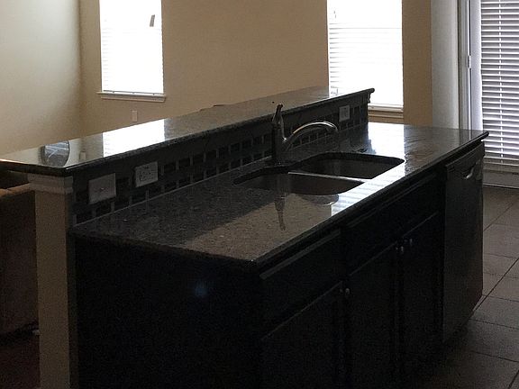 5th image of 3505 Lorne Dr