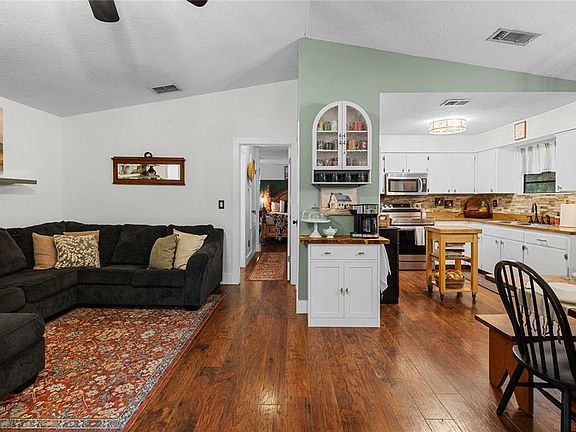 3rd image of 24142 TAMBER ROAD