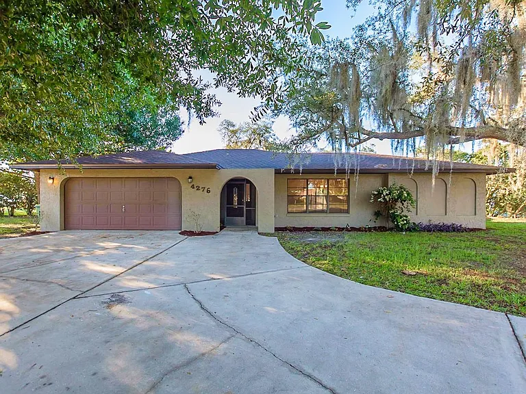 4276 Fort Courage Cir — Photo 1