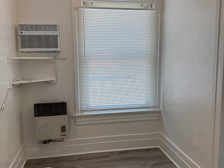 27347 Main St #11 — Photo 6