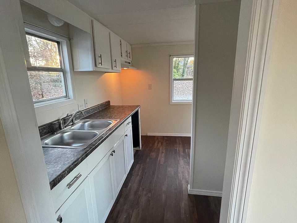 1st image of 205 Cindy Ln