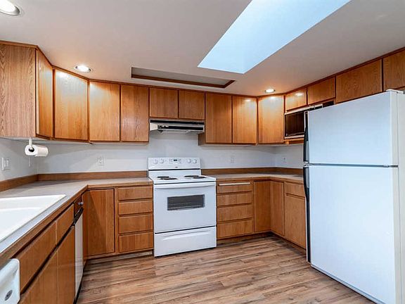 4th image of 5107 S Dayton Pl