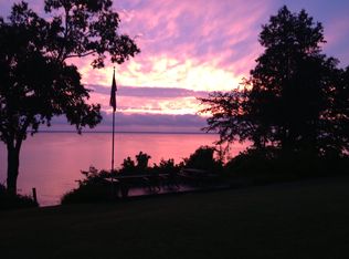 158 Sunset Dr, Highgate Springs, VT 05460